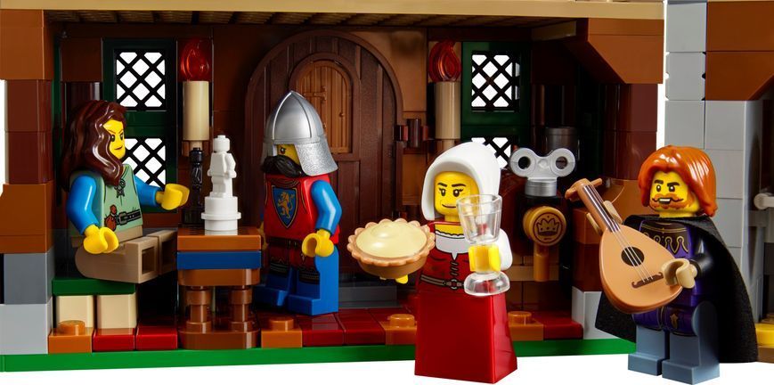 Конструктор LEGO Icons Середньовічна міська площа (10332) 10332 фото